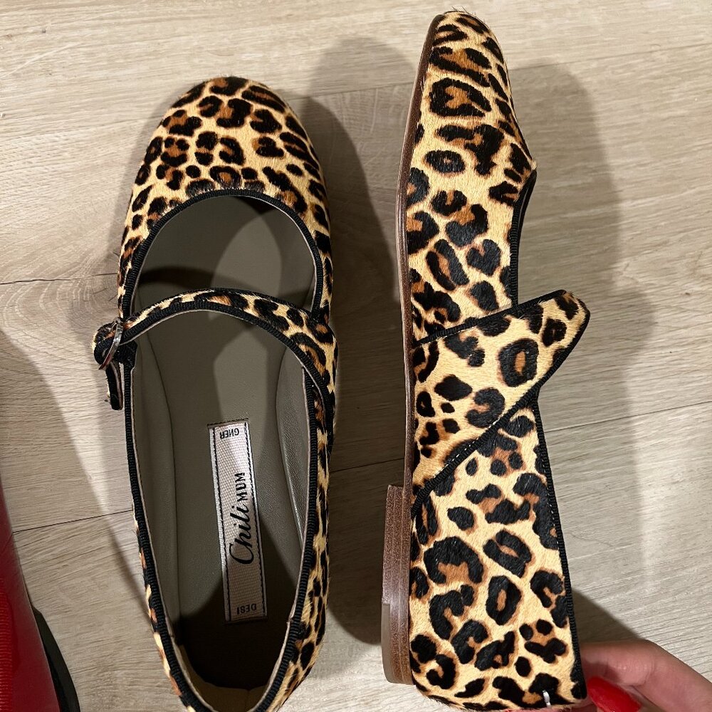 Chilimum designer brand Leopard print flats/ Ballet shoes